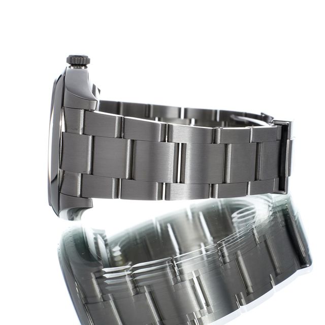 Rolex Oyster Perpetual 114300 Image 2